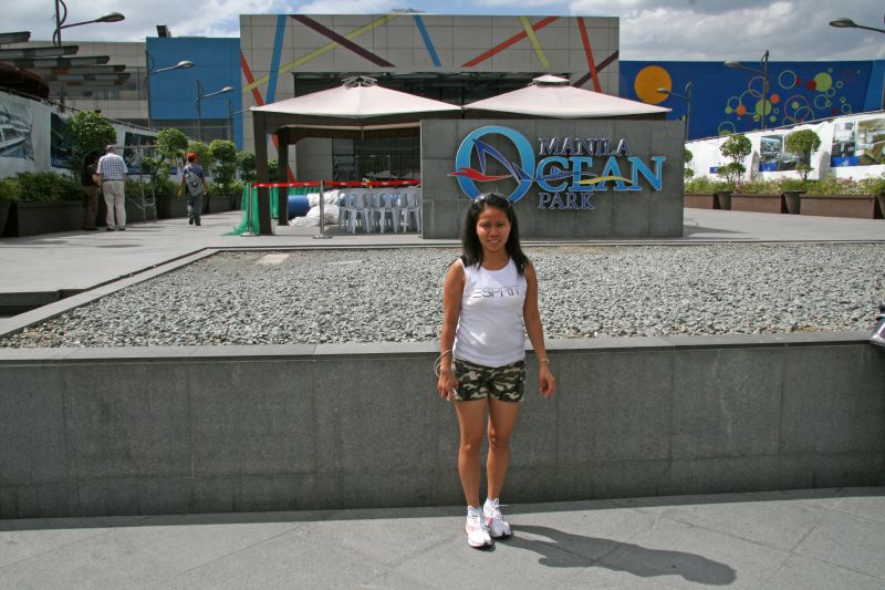 Manila Ocean Park entrance