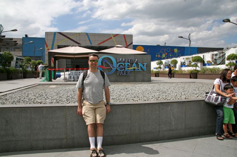 Manila Ocean Park entrance