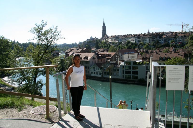 Brenpark Bern im Hintergrund Mattequartier