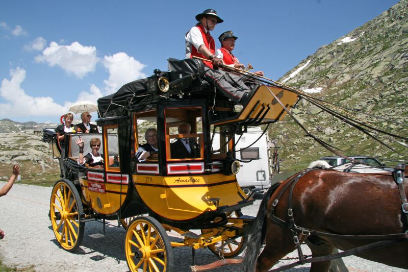 Gotthardpass Postal coach