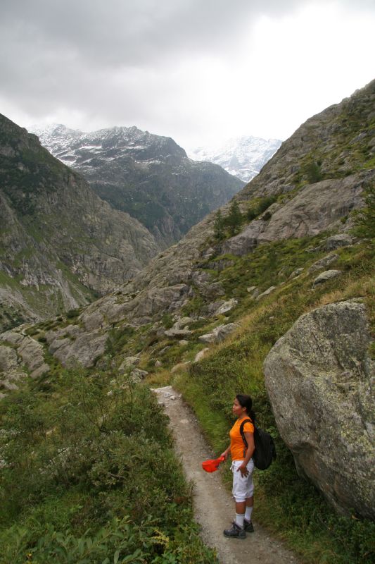 On the way to Trift glacier