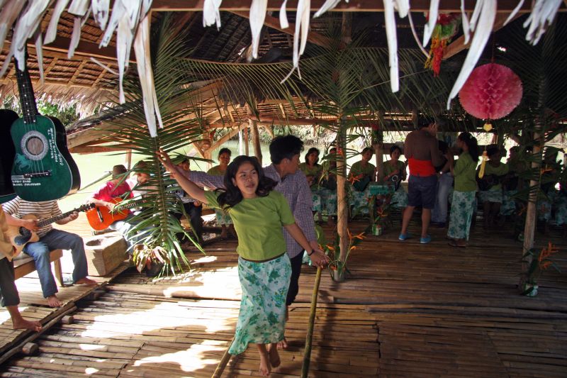 Tinikling Tanz