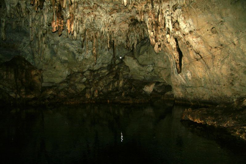 Hinangdan cave