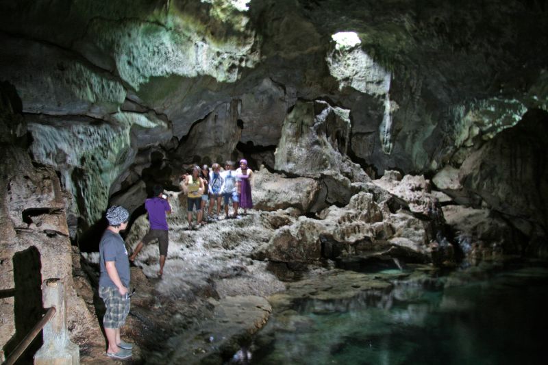 Hinangdan cave