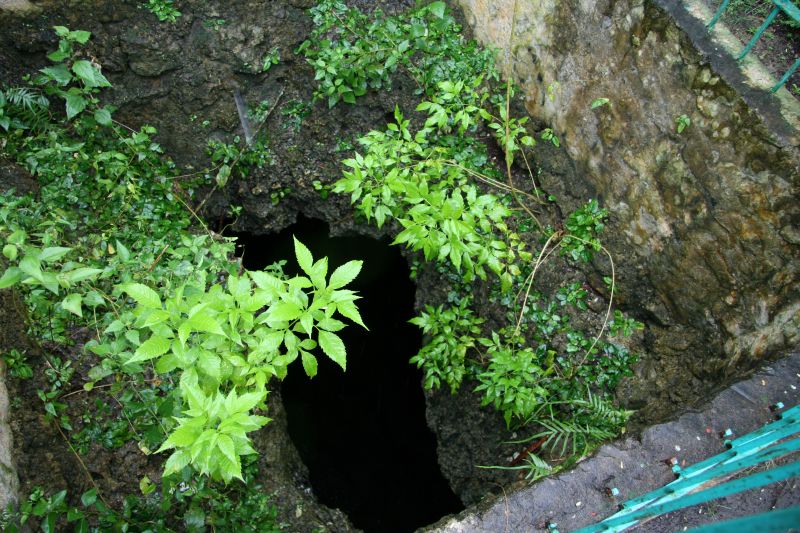 Hinangdan cave