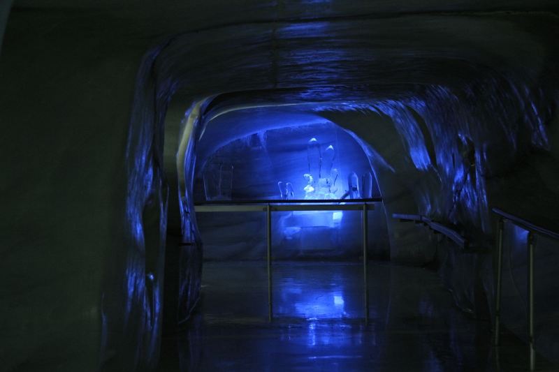 Jungfraujoch ice cave